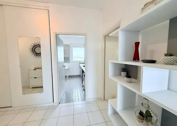 Detente Cote Port Et Cure Thermale *