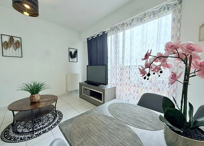 Detente Cote Port Et Cure Thermale *